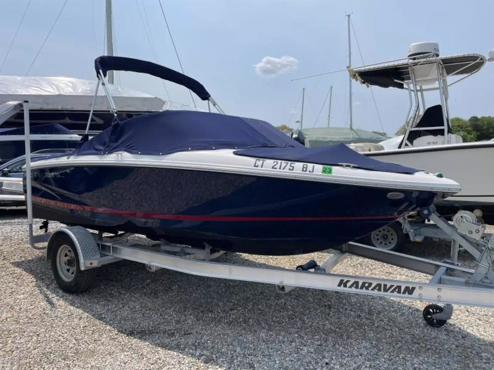 Regal 1900ES Yacht For Sale