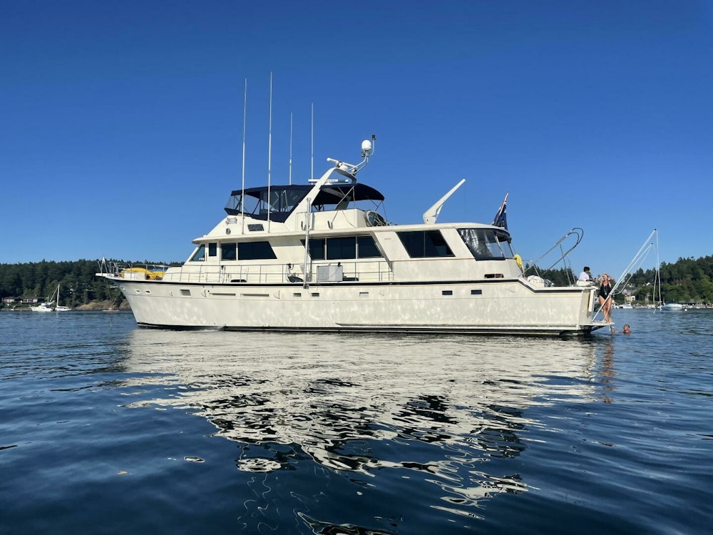 Hatteras CPMY Yacht For Sale