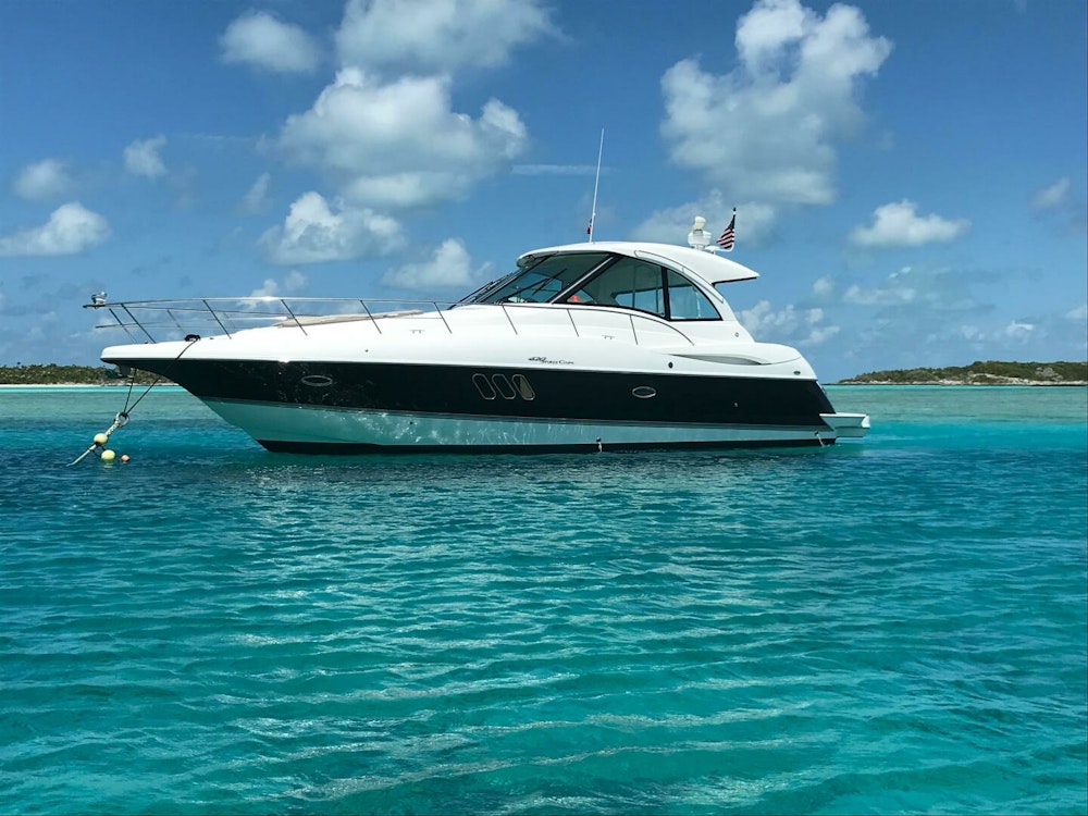 Cruisers Yachts 420 Sports Coupe Yacht For Sale