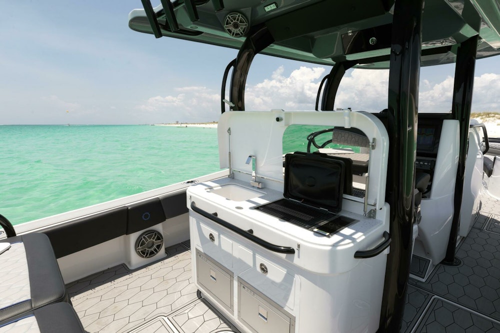 Fountain 39 NX CC Yacht For Sale