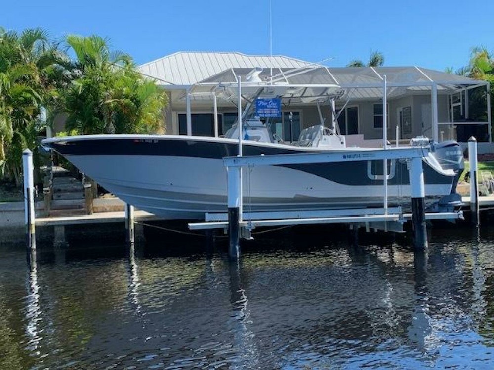 Sea Fox 328 Commander Yacht For Sale