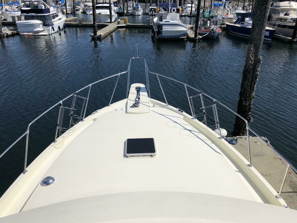 Tollycraft 44 CPMY Yacht For Sale