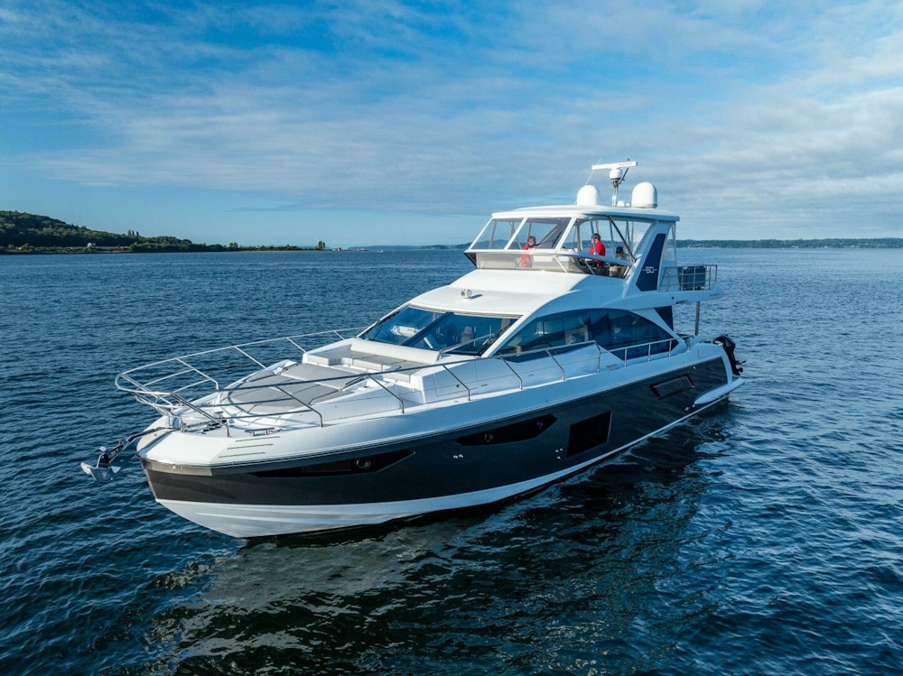 Azimut Fly Yacht For Sale