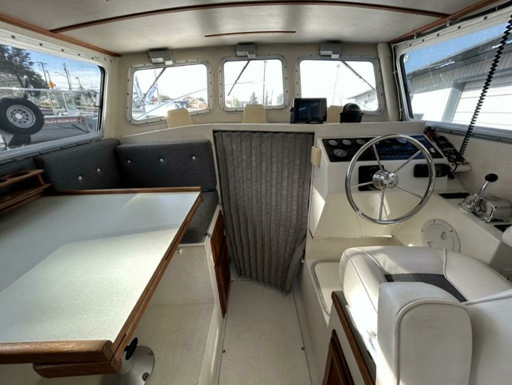 Sea Sport Explorer 2400 Yacht For Sale