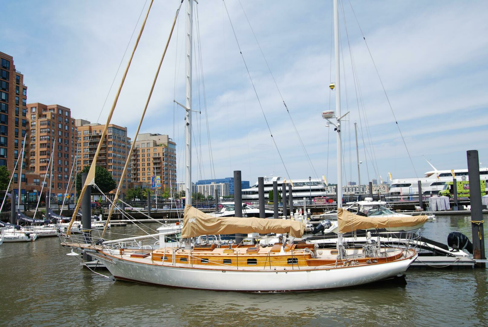 KAPTAIN SUNSHINE × SHIPS Used 2007 Manta 44 Power Cat, 33611 Tampa - Boat Trader