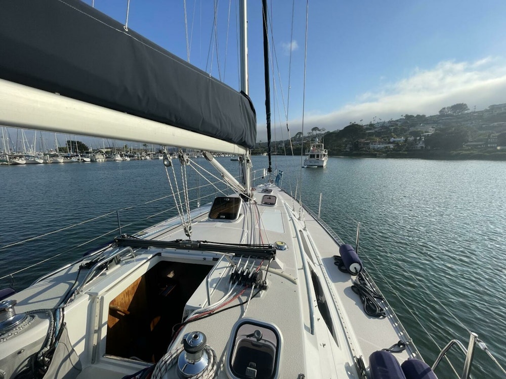 Catalina 400 Yacht For Sale