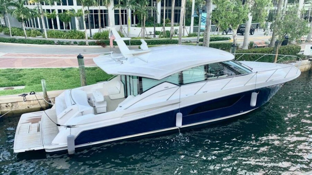 Tiara Yachts 53 Coupe Yacht For Sale