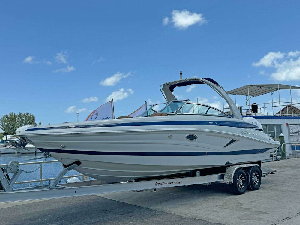 Crownline 290 XSS Yacht For Sale