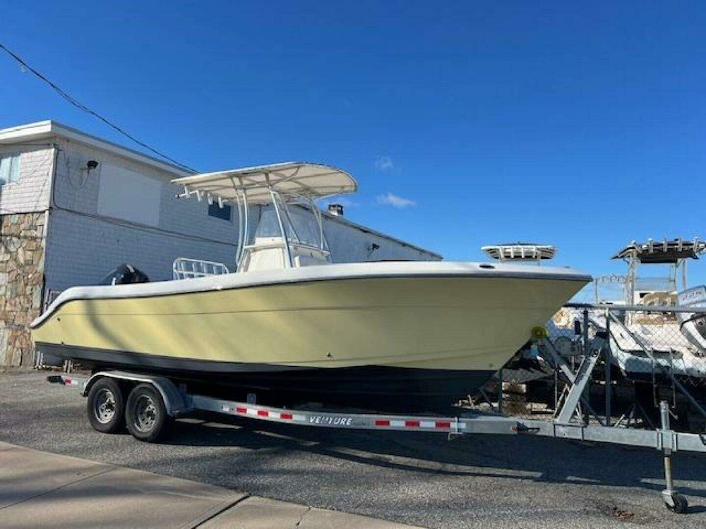 Cobia 237 CC Yacht For Sale