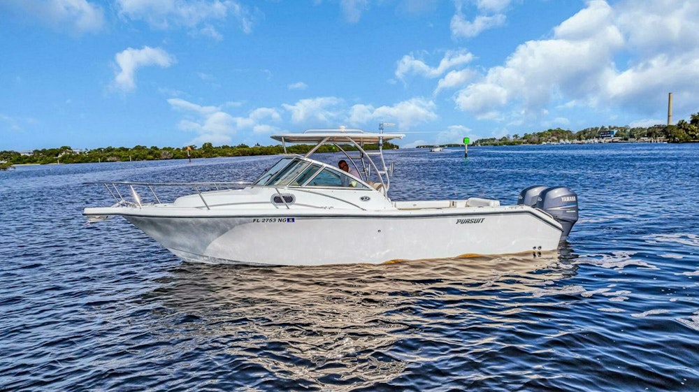 Pursuit 2570 Offshore Yacht For Sale