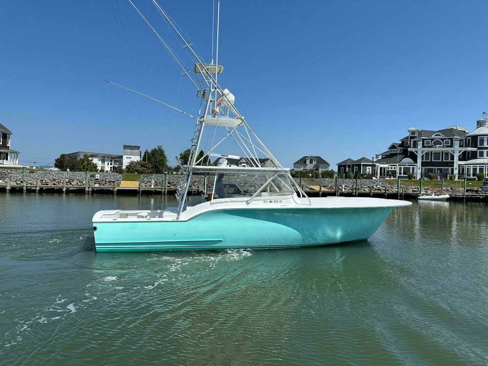 Custom 40 Express Sportfisherman Yacht For Sale