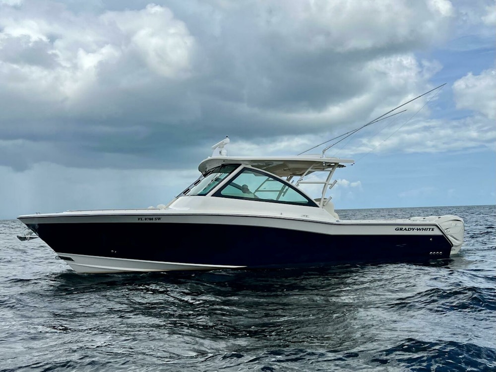 Grady-White 375 Freedom Yacht For Sale
