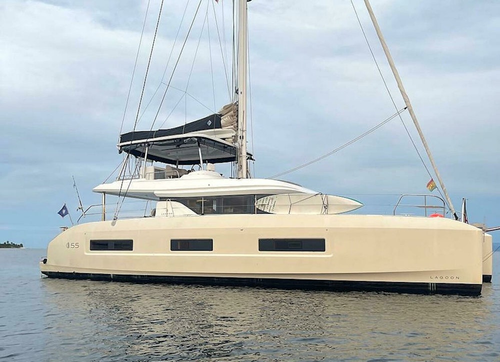 Lagoon 55 Yacht For Sale