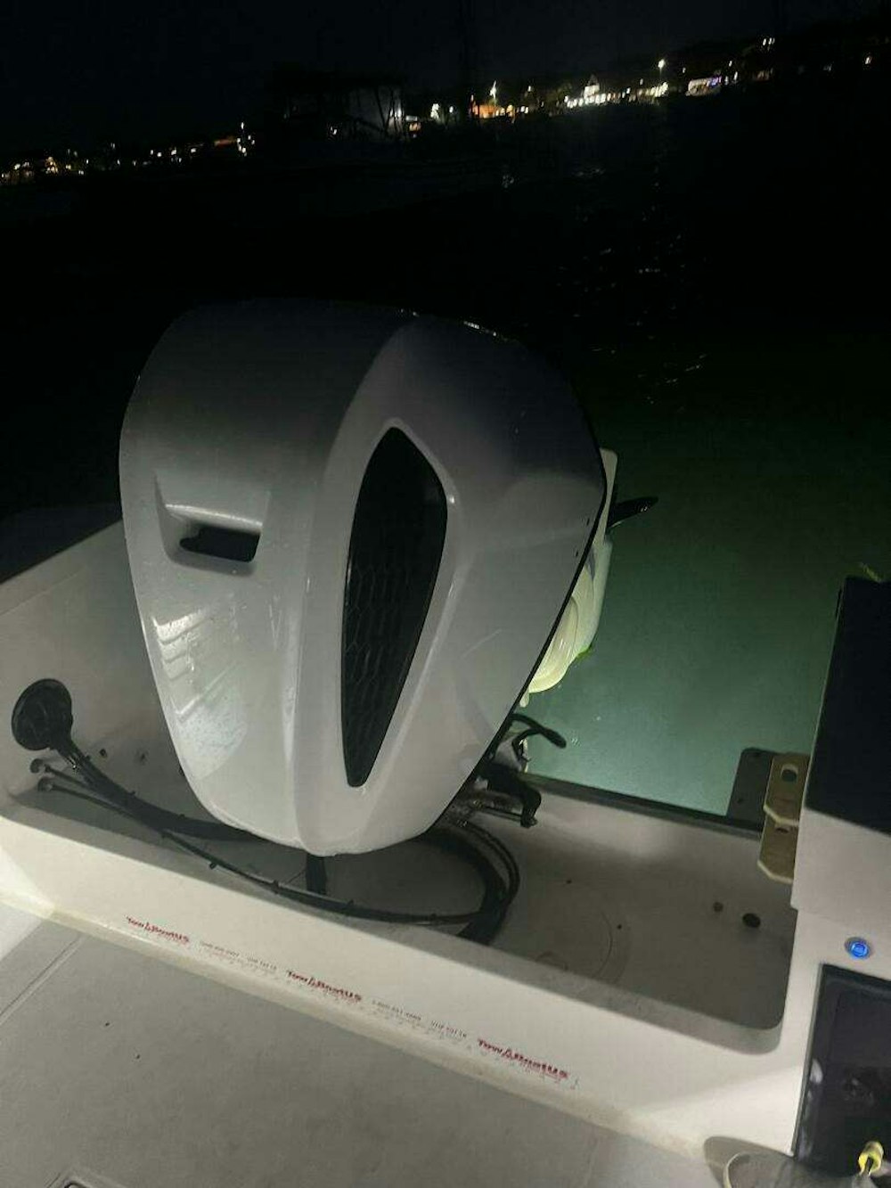 Regulator 23 Center Console Yacht For Sale
