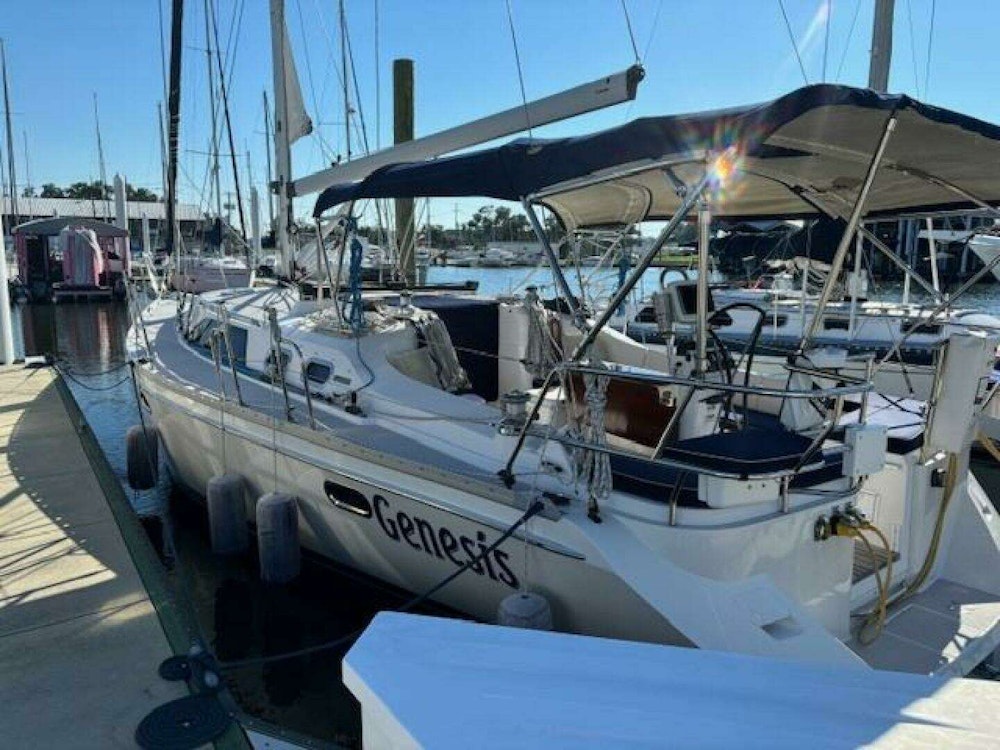 Catalina 385 Yacht For Sale