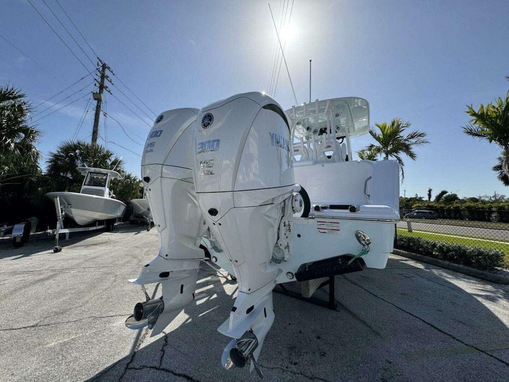 Sportsman 282 Open Yacht For Sale