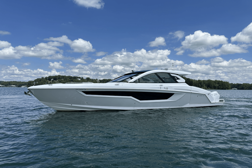 Cruisers Yachts 50 GLS Outboard Yacht For Sale