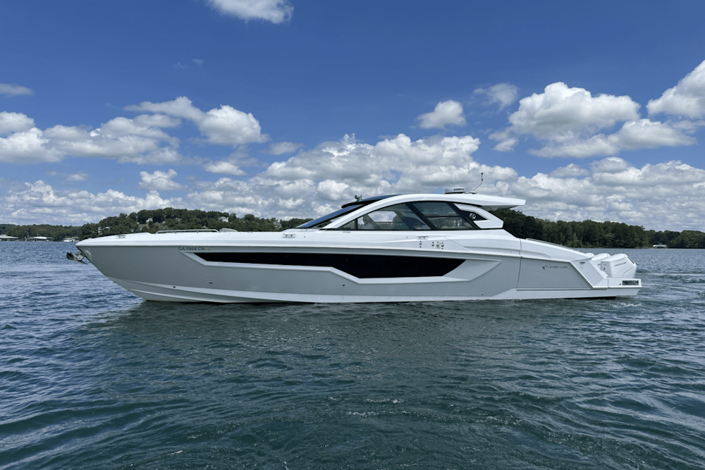 Cruisers Yachts 50 GLS Outboard Yacht For Sale