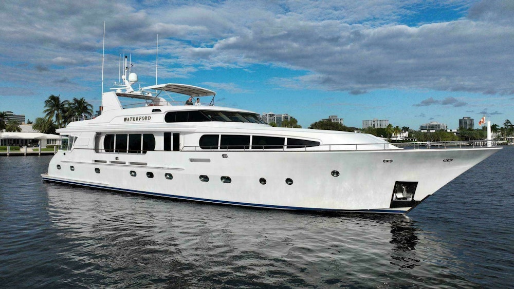 Sovereign 109 Motor Yacht Yacht For Sale