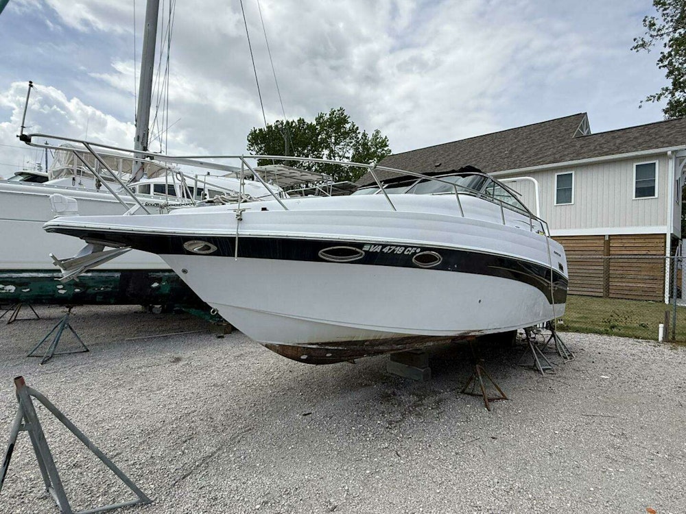 Crownline 290 Yacht For Sale
