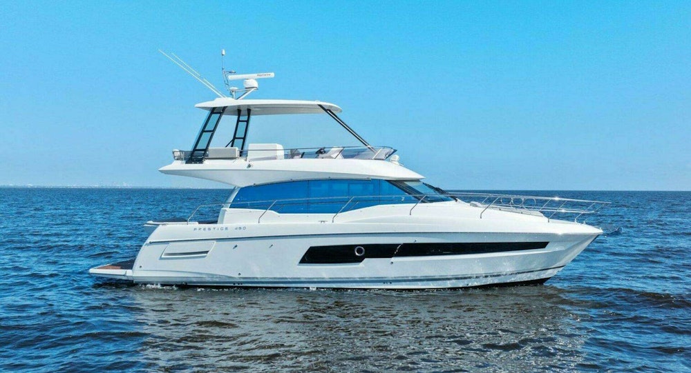 Prestige 460 Flybridge Yacht For Sale