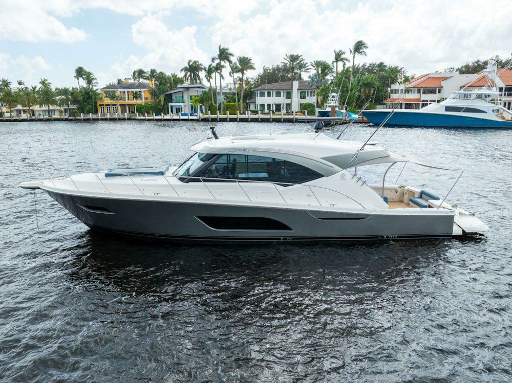 Riviera 575 SUV Yacht For Sale