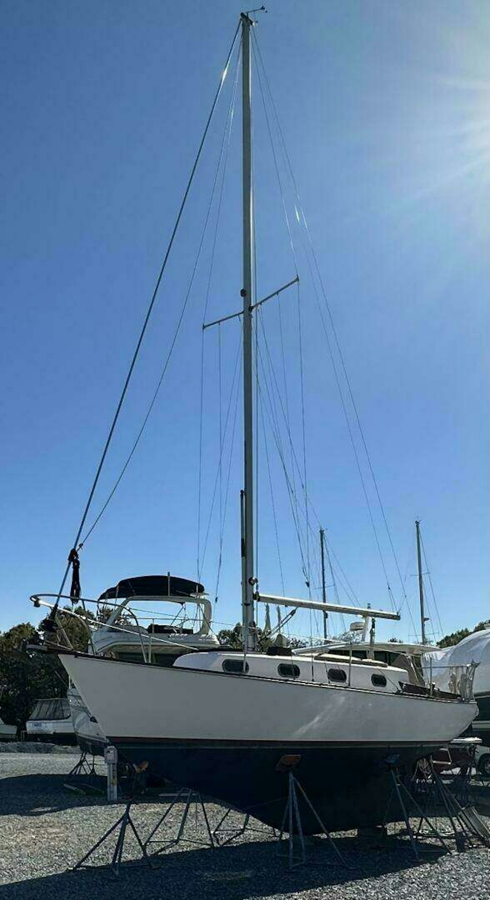 Cape Dory CD 28 Yacht For Sale