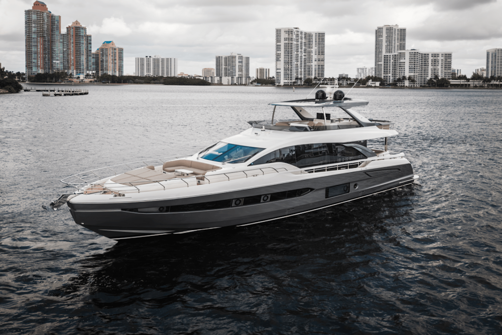 Azimut 78 FLY Yacht For Sale
