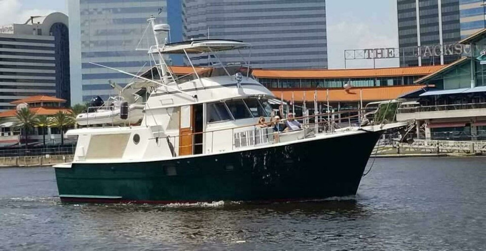 Hatteras LRC Yacht For Sale