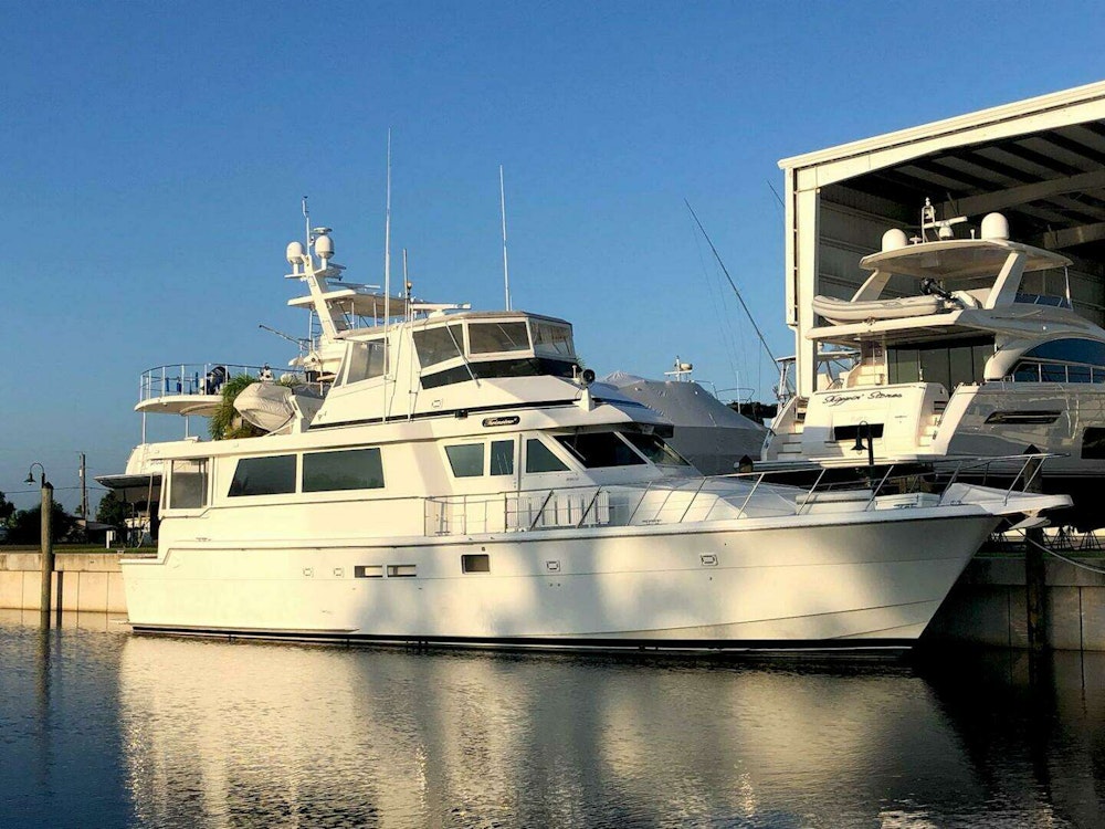 Hatteras 62 Cockpit Motor Yacht Yacht For Sale