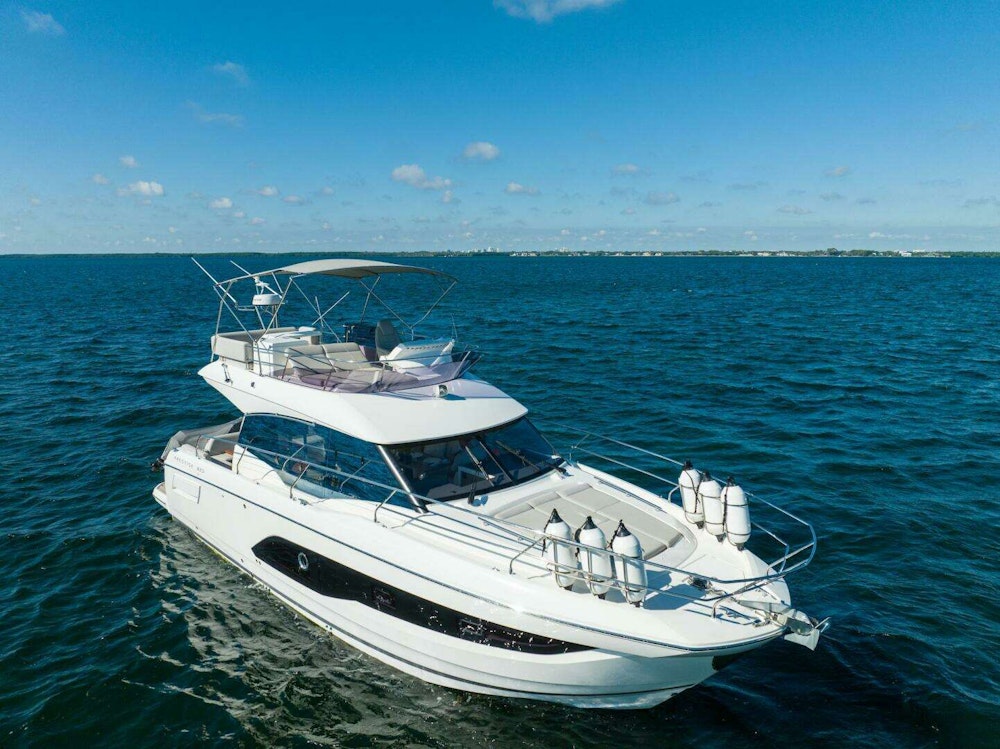 Prestige 420 Yacht For Sale