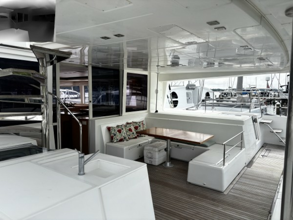 Lagoon Lagoon 560 Yacht For Sale