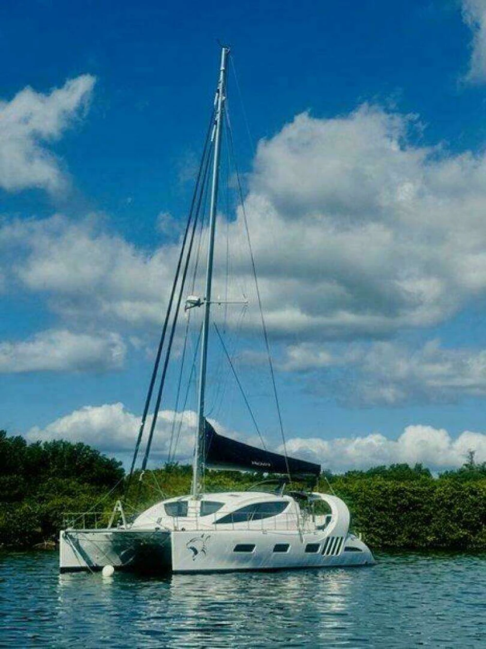 Xquisite Yachts X5 Yacht For Sale