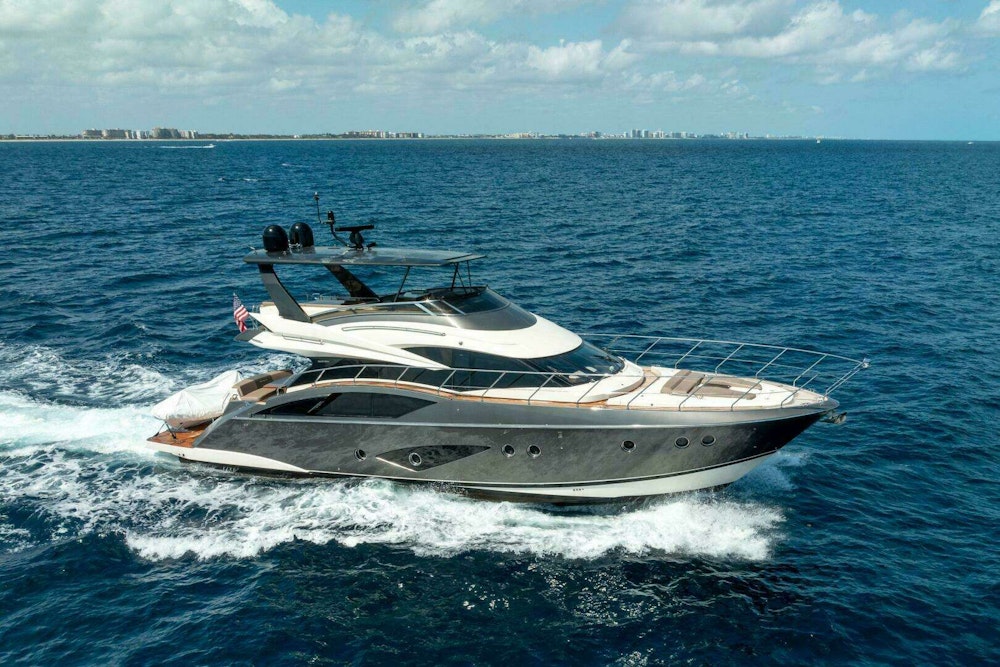 Marquis 660 Sport Yacht Yacht For Sale