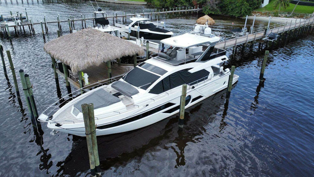 Aicon 66 Vivere Yacht For Sale