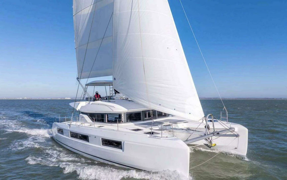 Lagoon 51 Yacht For Sale