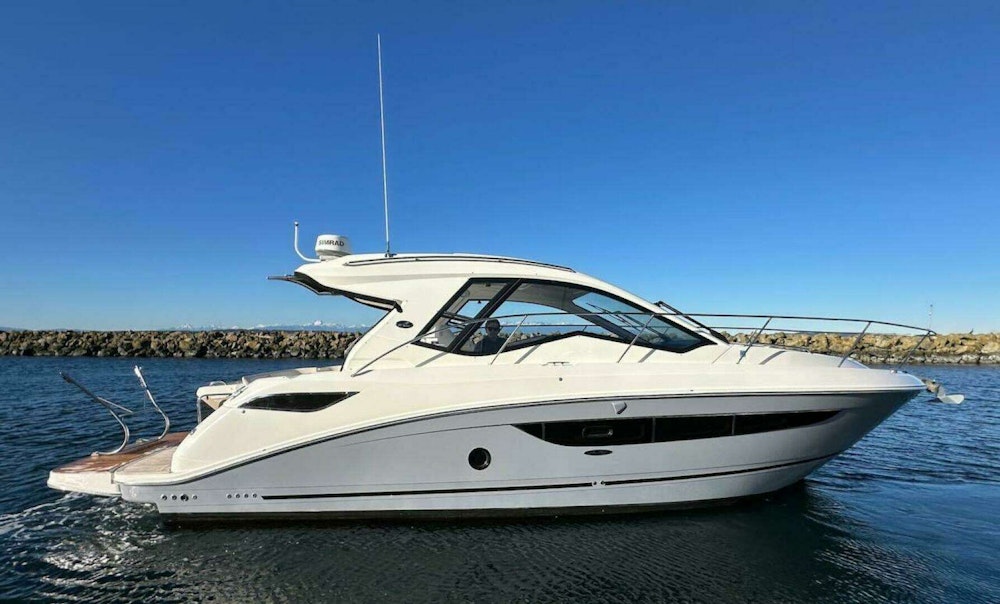 Sea Ray Sundancer 350 Coupe Yacht For Sale