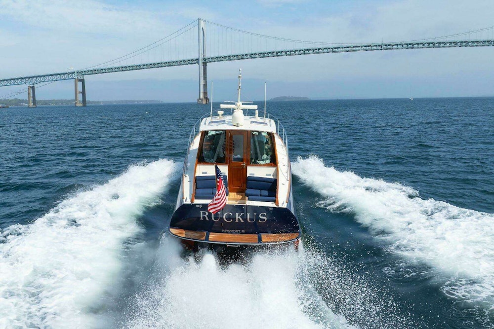 Hinckley Talaria 44 MY Yacht For Sale