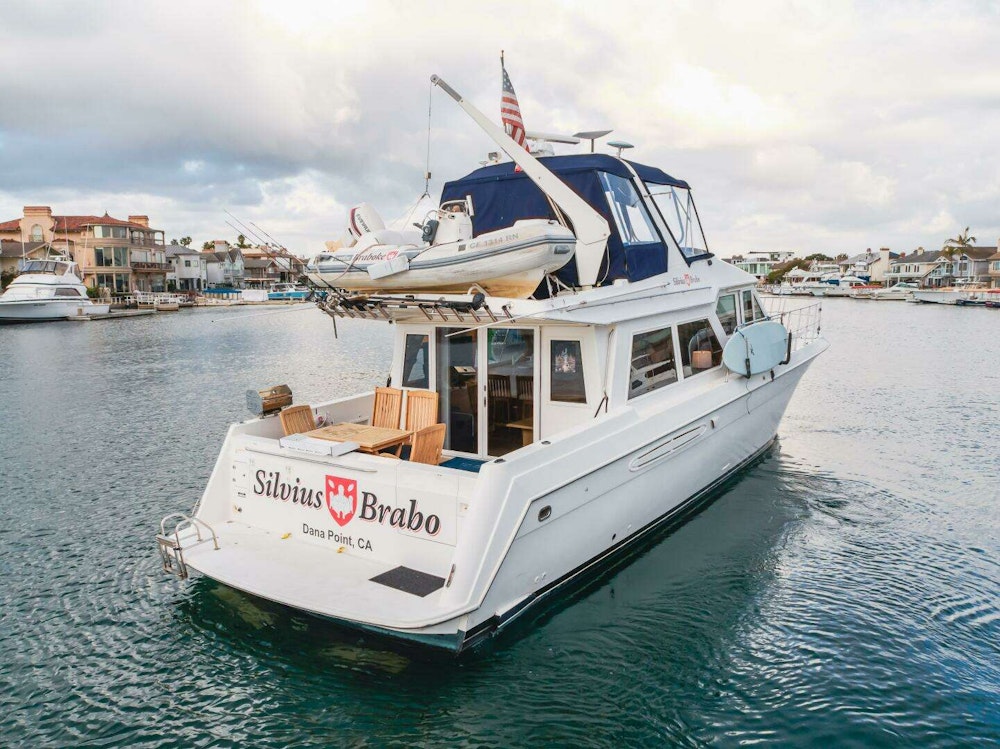 Navigator 53 Classic Yacht For Sale