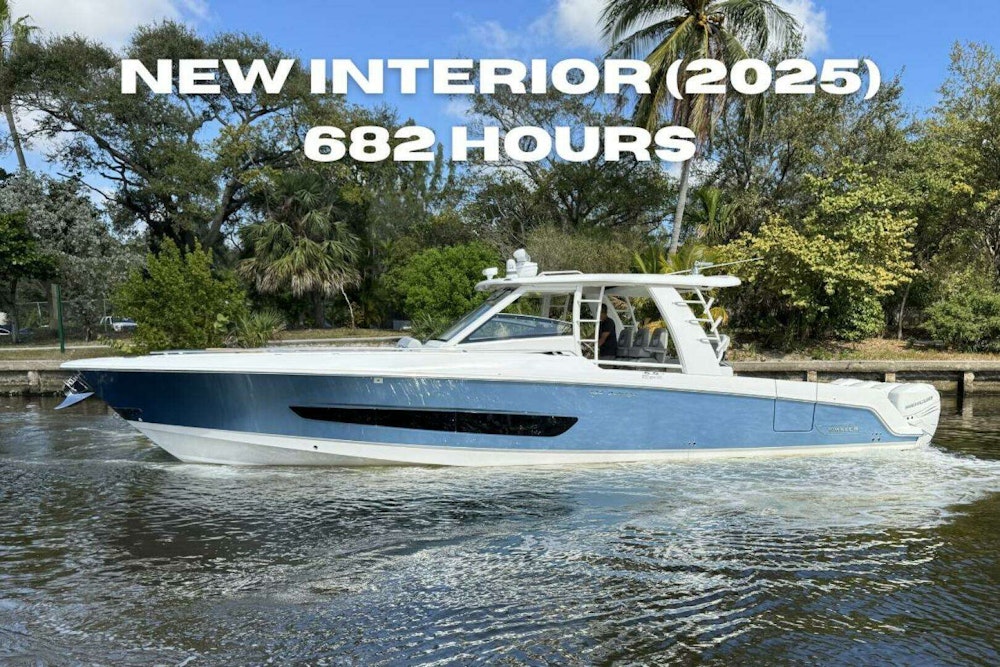 Boston Whaler 420 Outrage Yacht For Sale