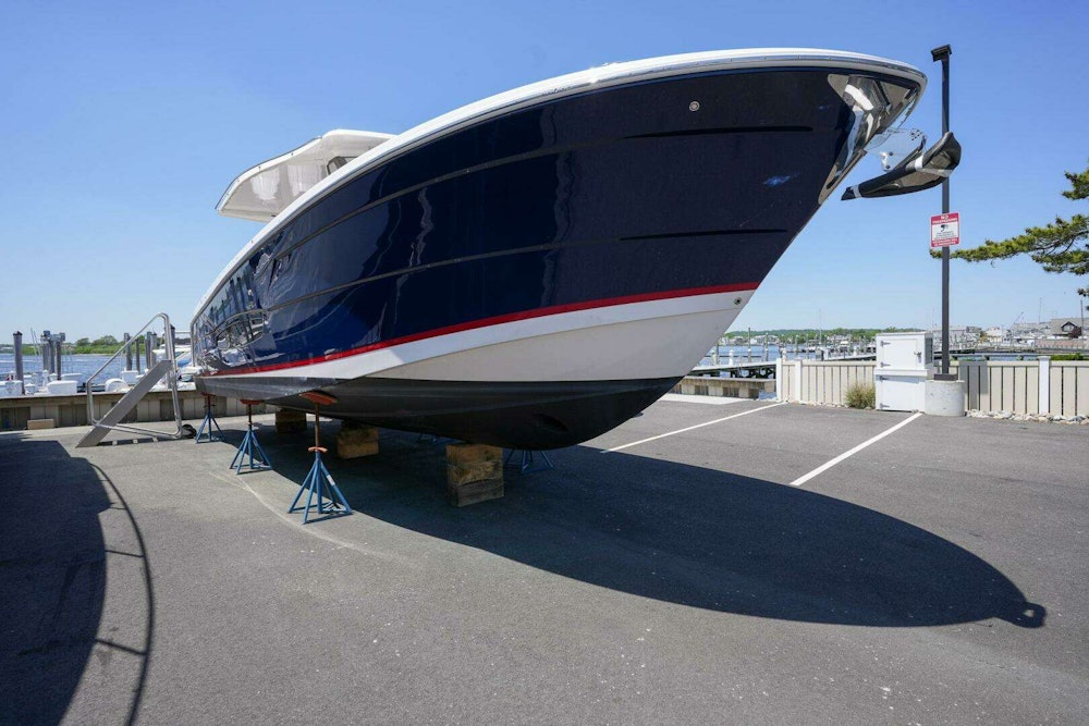 Regal 38 SAV Yacht For Sale
