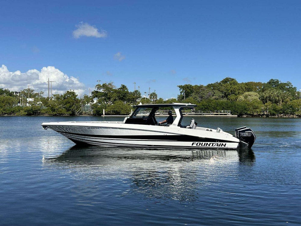 Fountain  Yacht For Sale