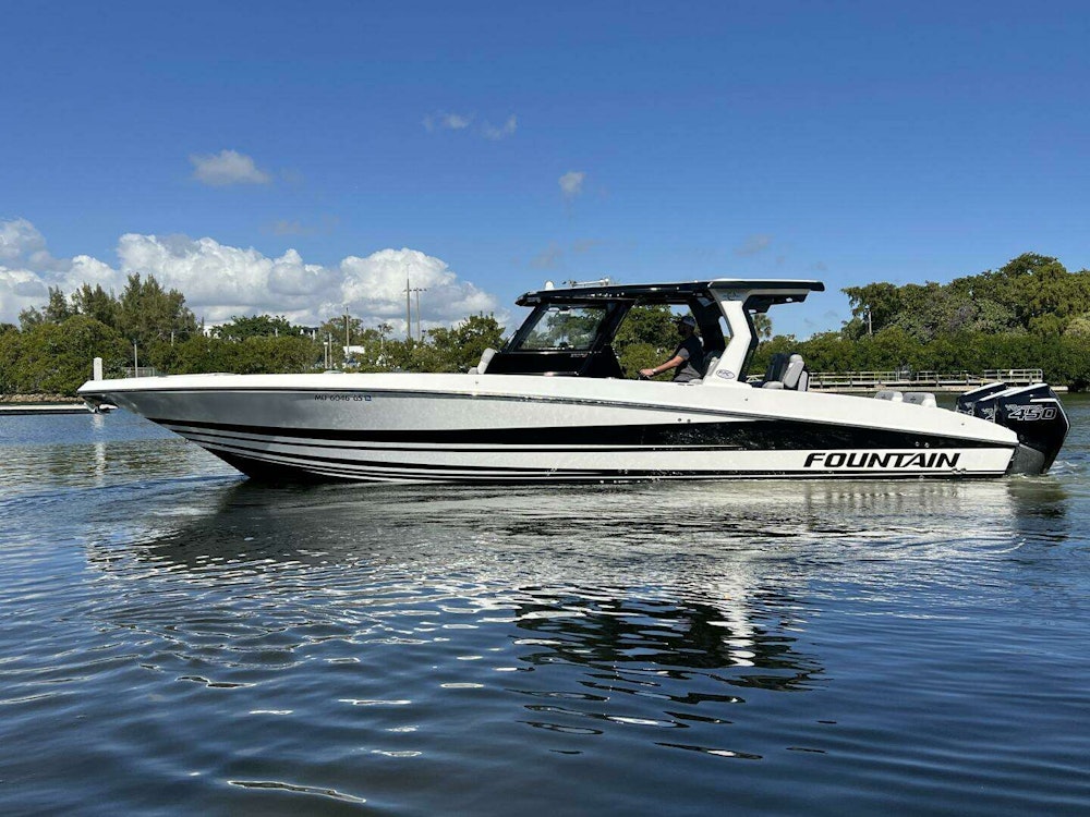 Fountain  Yacht For Sale