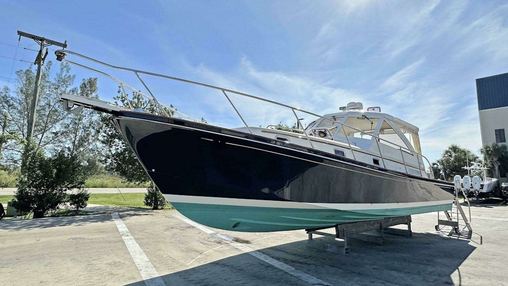 Little Harbor WhisperJet 38 Yacht For Sale