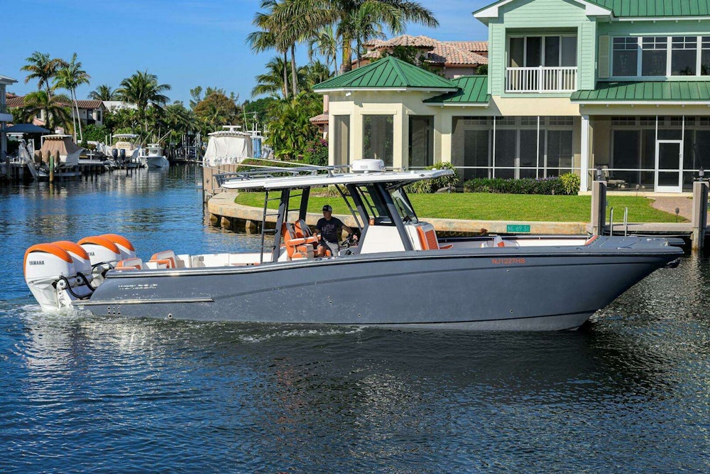 World Cat  Yacht For Sale