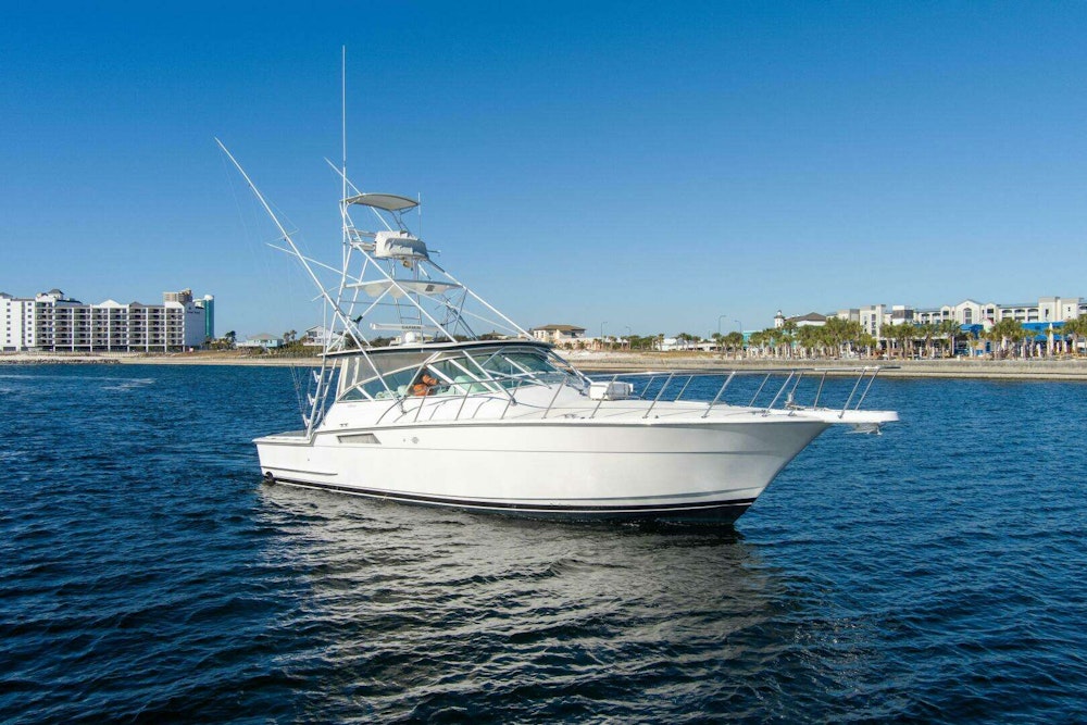 Hatteras 43 Sport Express Yacht For Sale