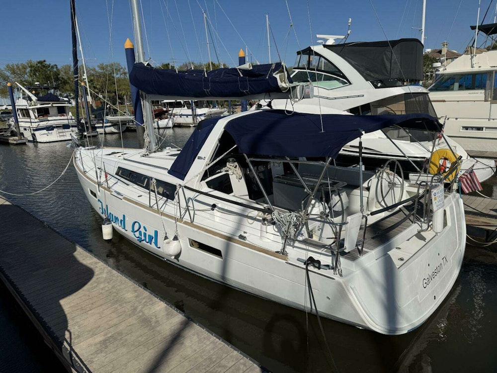 Beneteau Oceanis 45 Yacht For Sale
