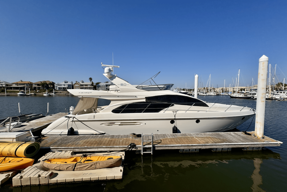 Azimut 50 FLYBRIDGE Yacht For Sale