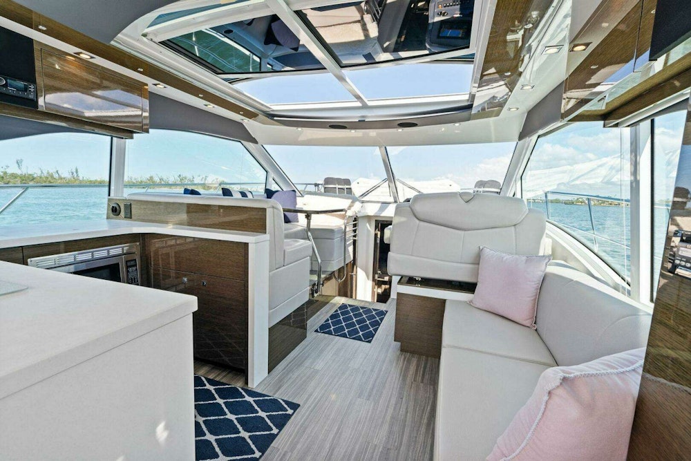Cruisers Yachts 45 Cantius Yacht For Sale