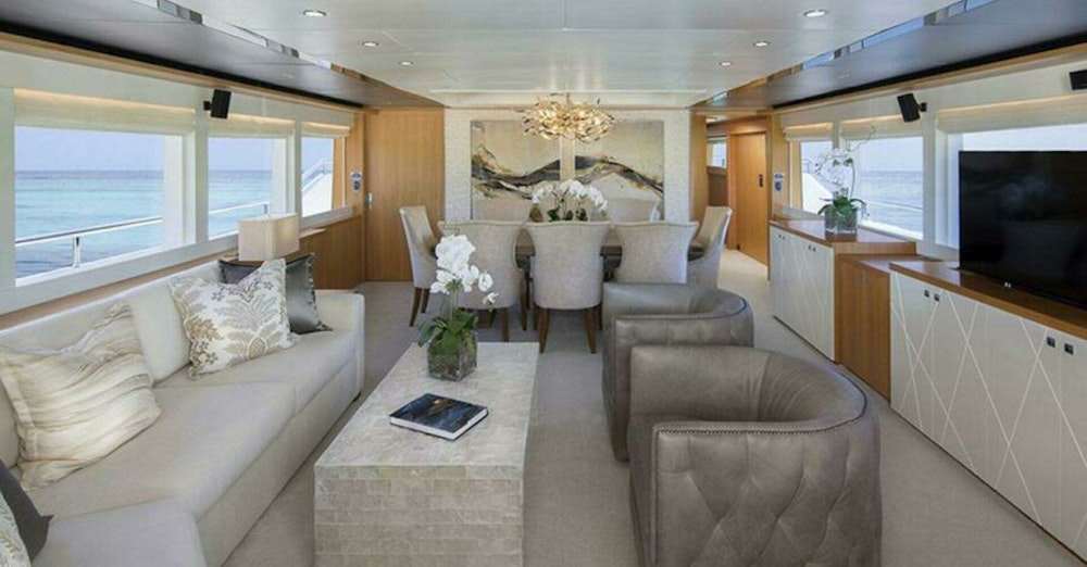 Johnson Flybridge w/Hydraulic Platform Yacht For Sale